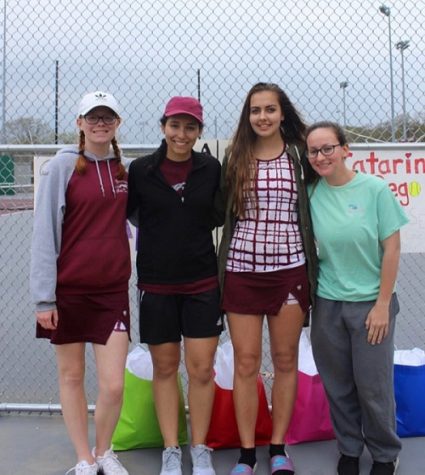 Naugy Girls Tennis undefeated