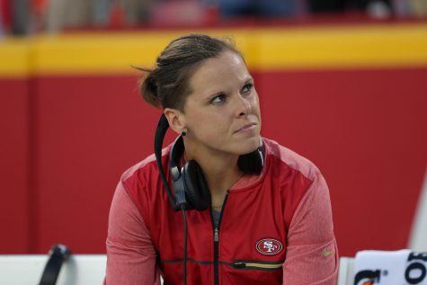 Meet the woman who coaches the men of the 49ers